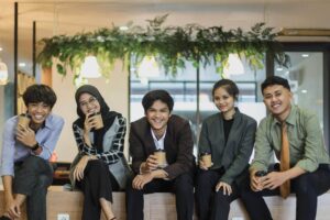 5 Fakta Gen Z vs Milenial di Tempat Kerja
